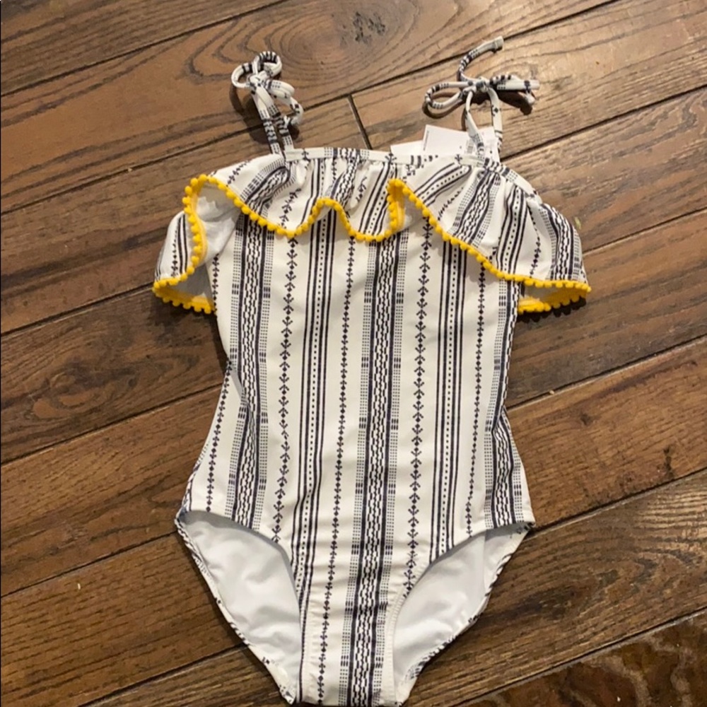 Girls 7/8 old navy swim suit,